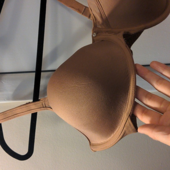 BALI Brown Tan Bra with Underwire, No Padding 40DD EUC - Picture 7 of 13
